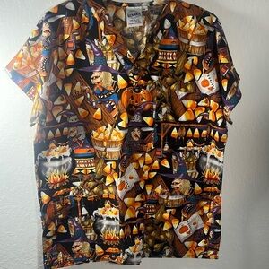 Halloween scrub top size M medium witches pumpkins candy corn